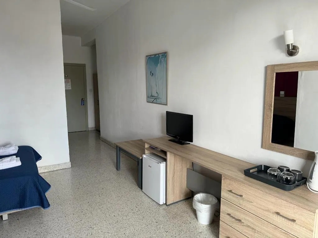 Roma Hotel Sliema 3*,